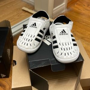 Adidas water sandal TODDLER 8K *lightly used*